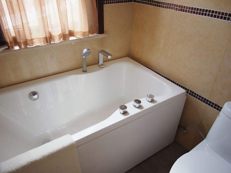 Tub Refinishing in Denver, CO